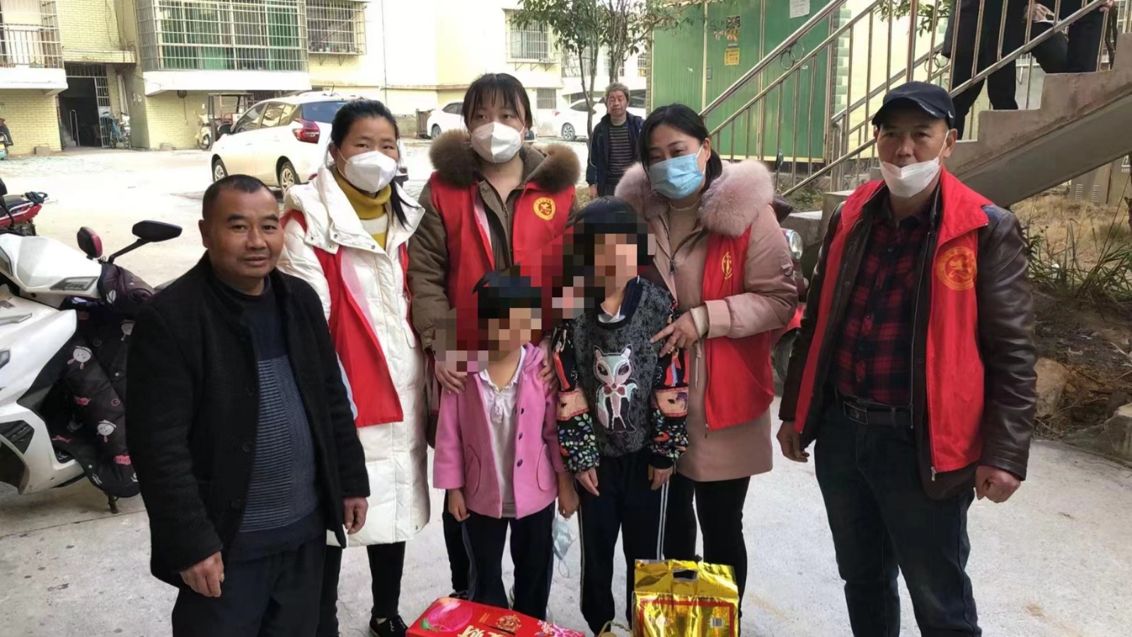 中方镇：开展“把爱带回家，暖心护成长”儿童关爱服务活动
