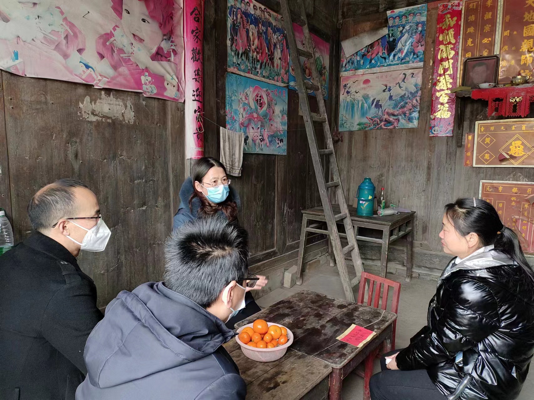 中方县总工会开展春节前夕困难职工送温暖活动