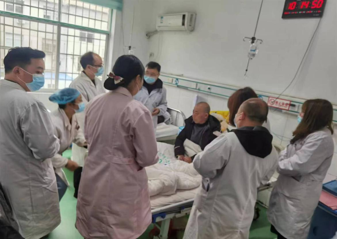 中方镇中心卫生院：以教促学，开展教学查房活动