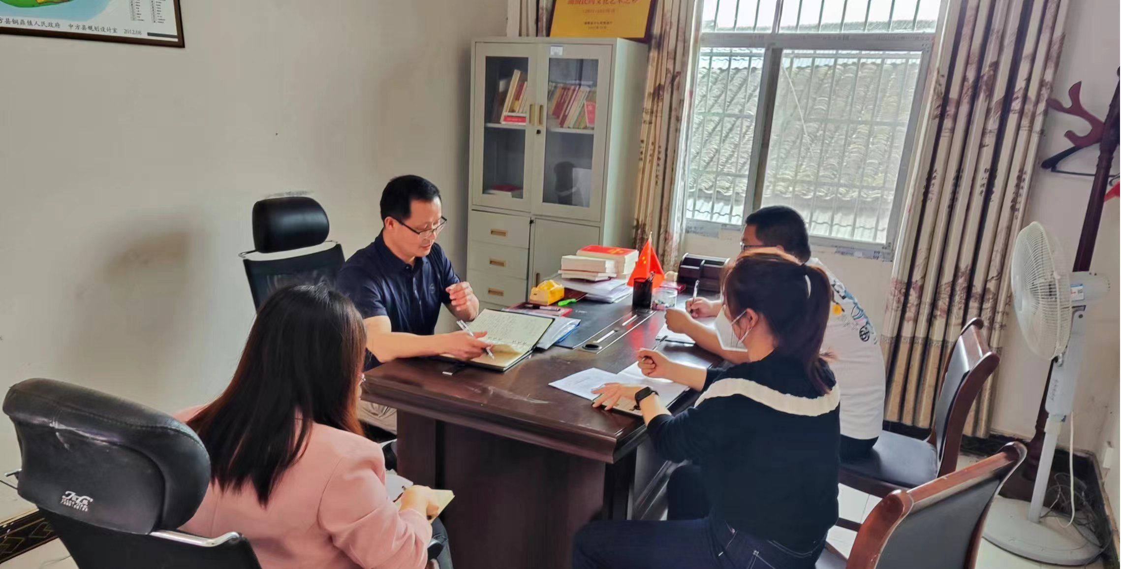 中方县铜鼎镇：廉政谈话做讲政治守规矩的好干部
