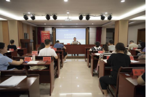 中方县持续推进统计法律法规进党校