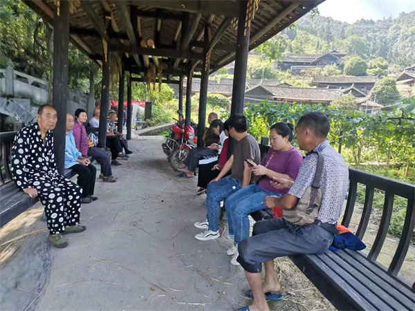 中方县桐木镇：屋场会上话民生 搭建干群“连心桥”