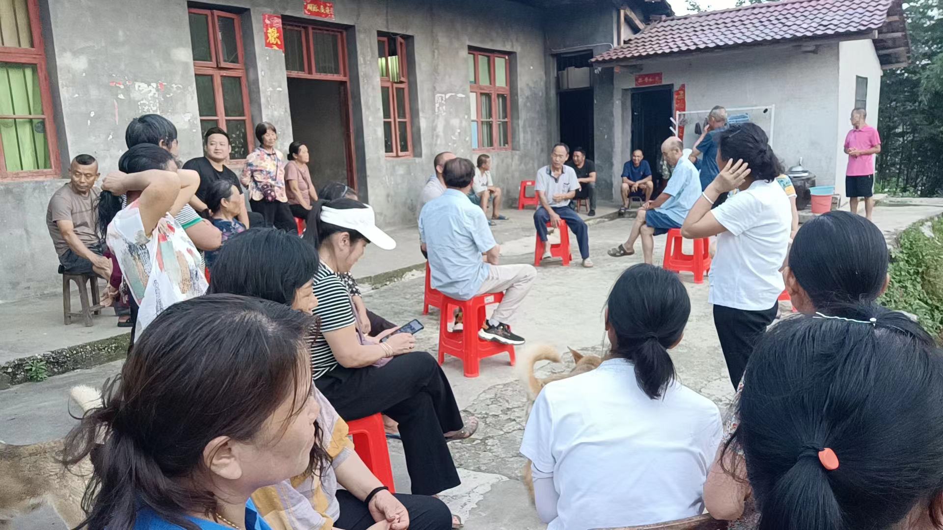 中方县花桥镇：聚焦“三个一”，推动“一月一课一片一实践”活动落实落细