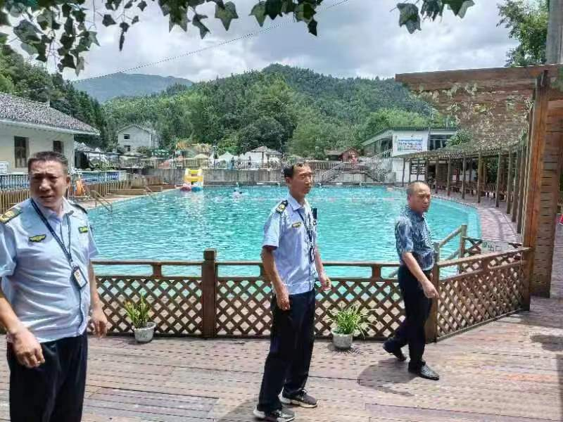 中方县中方镇：开展经营企业安全检查 助力优化营商环境