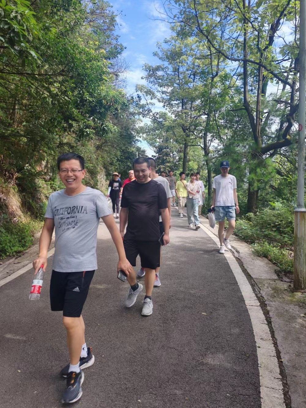 中方县政府办开展工会活动  共建民族团结新章程