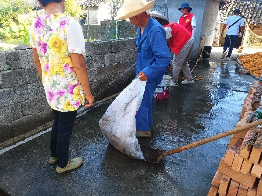 中方县铜鼎镇：持续推动农村人居环境整治工作走深走实