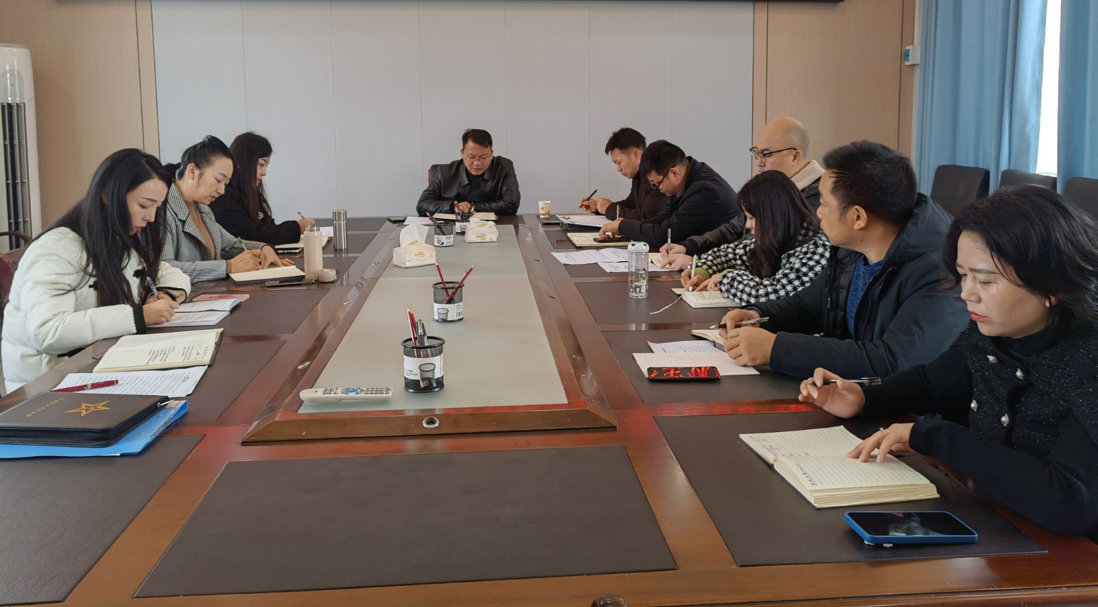 中方县鹤中一体化发展事务中心座谈会召开
