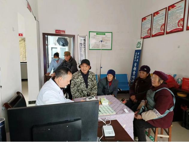 中方县蒿吉坪瑶族乡卫生院：开展公共卫生服务下乡活动 优化营商环境