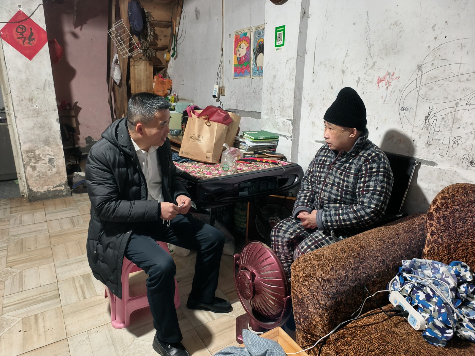 中方县新路河镇：寒冬送温暖 关怀暖人心