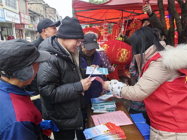中方县桐木镇：开展禁毒宣传活动