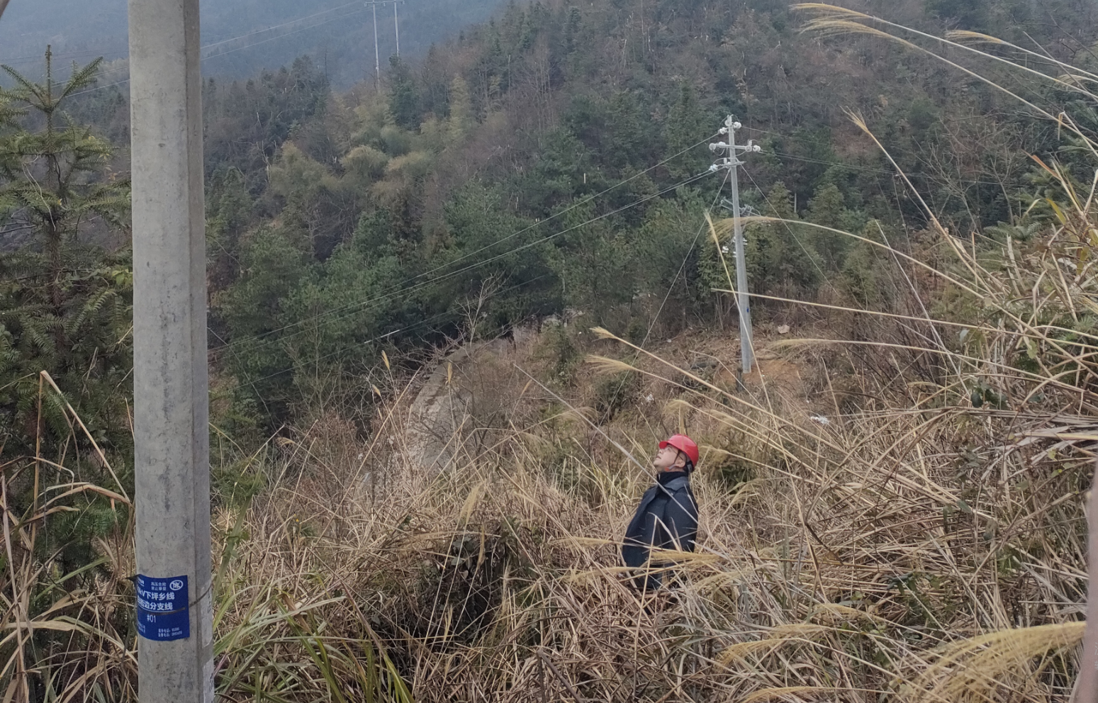 科学应对低温雨雪冰冻天气|国网中方县供电公司：积极迎战新一轮雨雪冰冻天气