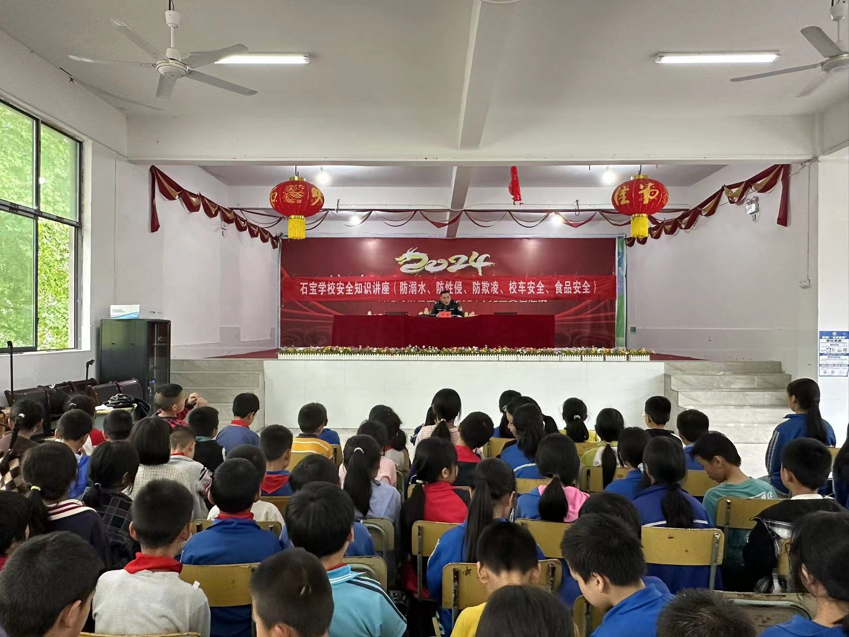 中方县新路河镇：法治宣传进校园，普法护航伴成长