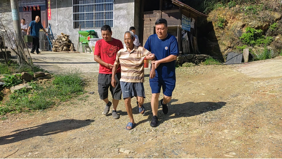 中方县接龙镇各村开展防汛及地质灾害应急演练