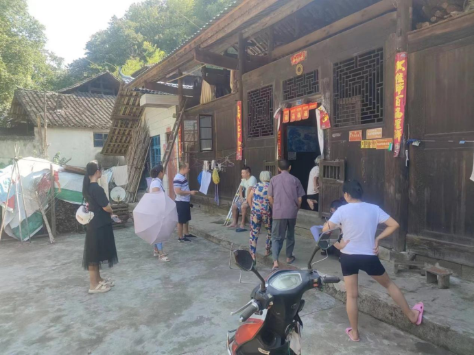 中方县民政局：开展暑期关爱走访留守儿童活动