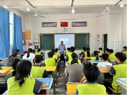 中方县铜鼎镇：共筑网络安全防线，弘扬健康网络文化