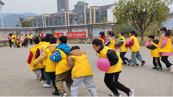 中方縣：“趣”享冬日，社區(qū)青少年運動會活力綻放