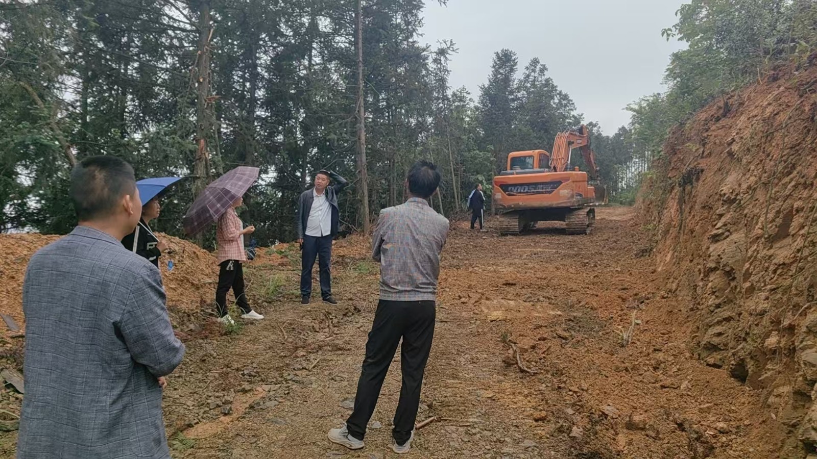 中方县铜湾镇：通衢筑梦启新程  激活乡村振兴 “强引擎”
