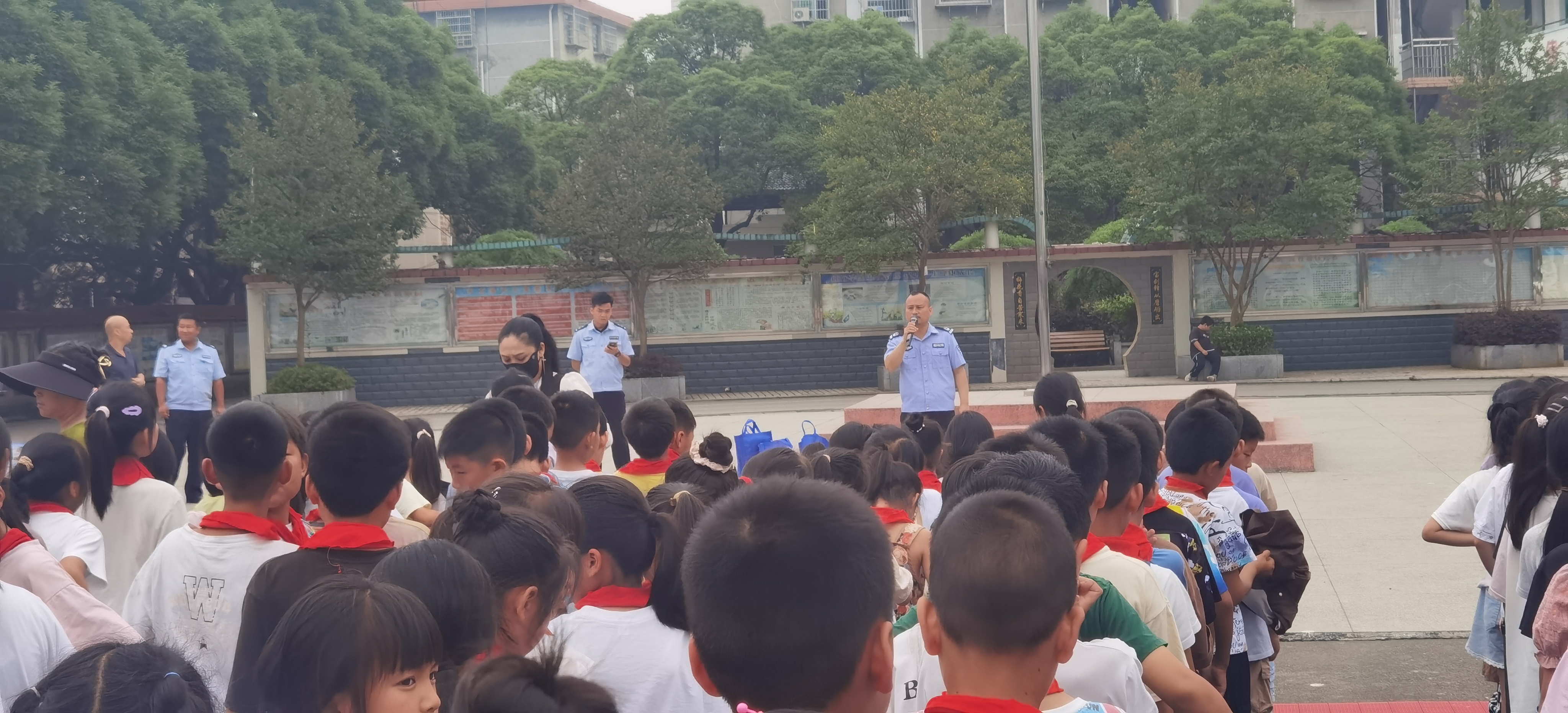 中方县花桥镇：筑牢校园安全防线 共绘平安成长蓝图