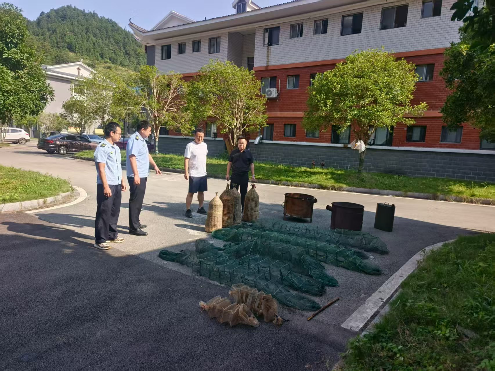 利剑出鞘！中方县蒿吉坪瑶族乡严查非法捕捞，筑牢生态屏障