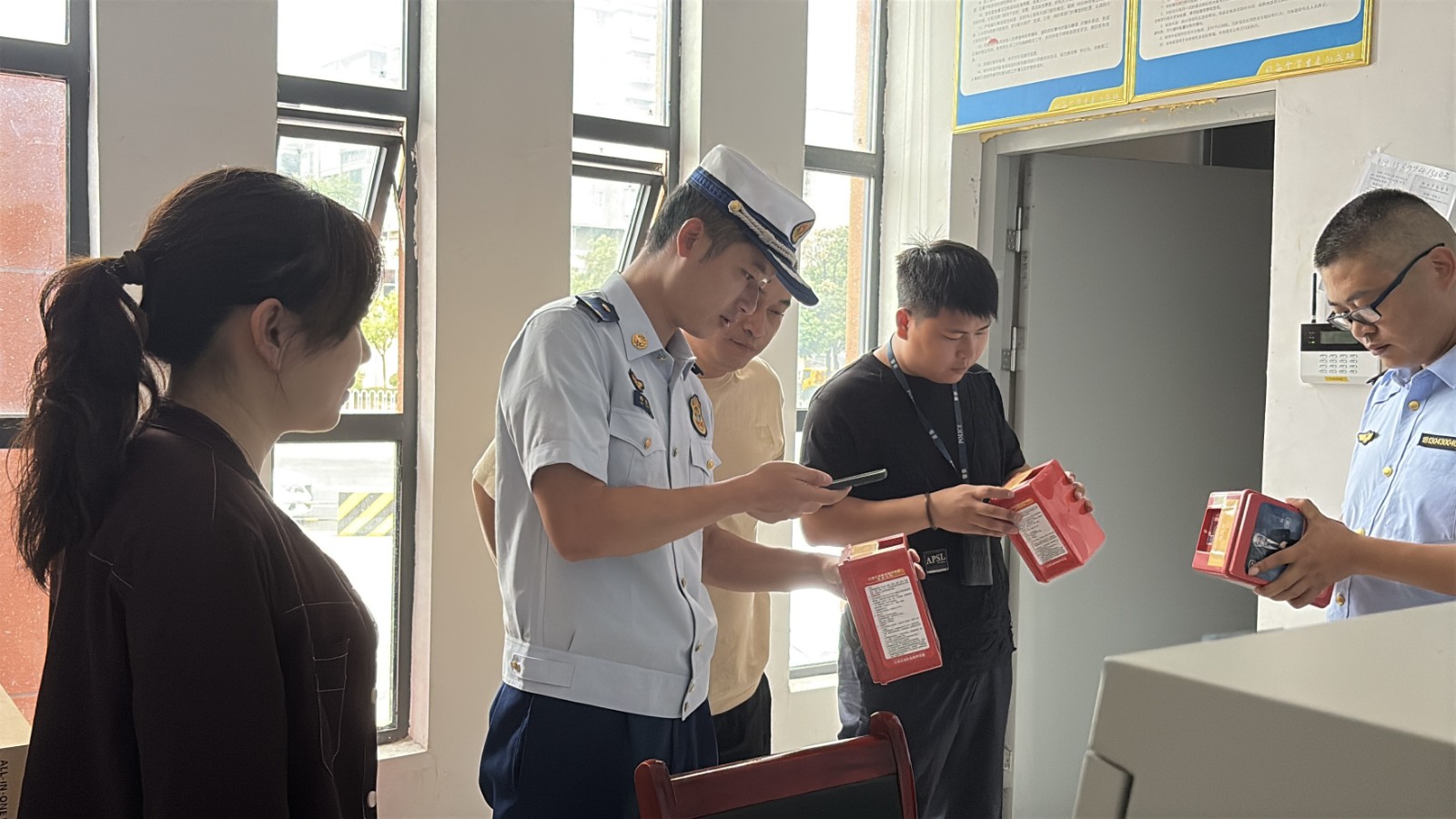 中方县消防救援大队联合多部门开展消防产品质量安全全链条整治专项检查