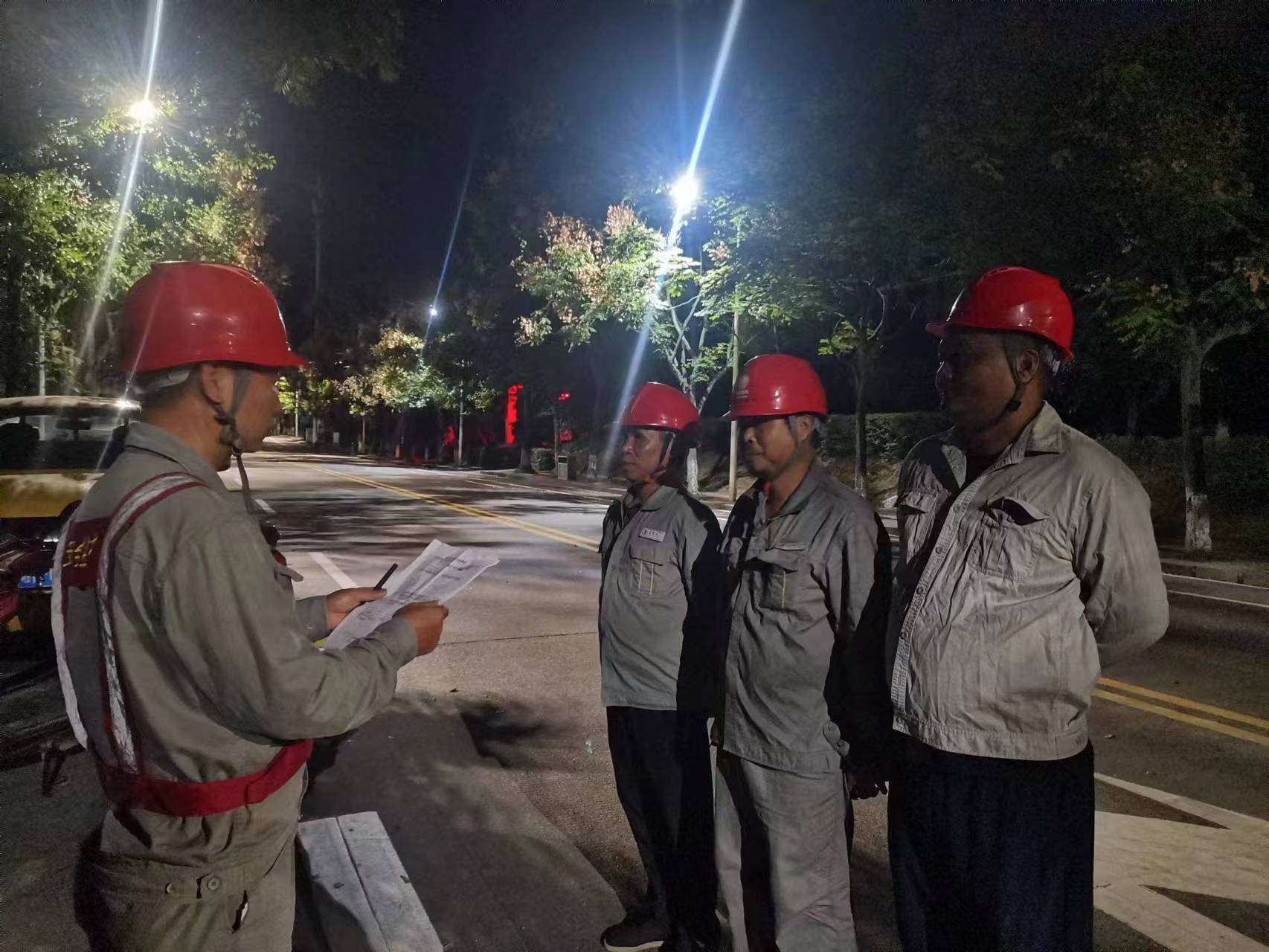 国网中方县供电公司：零点检修护线路 民生用电“无感知”