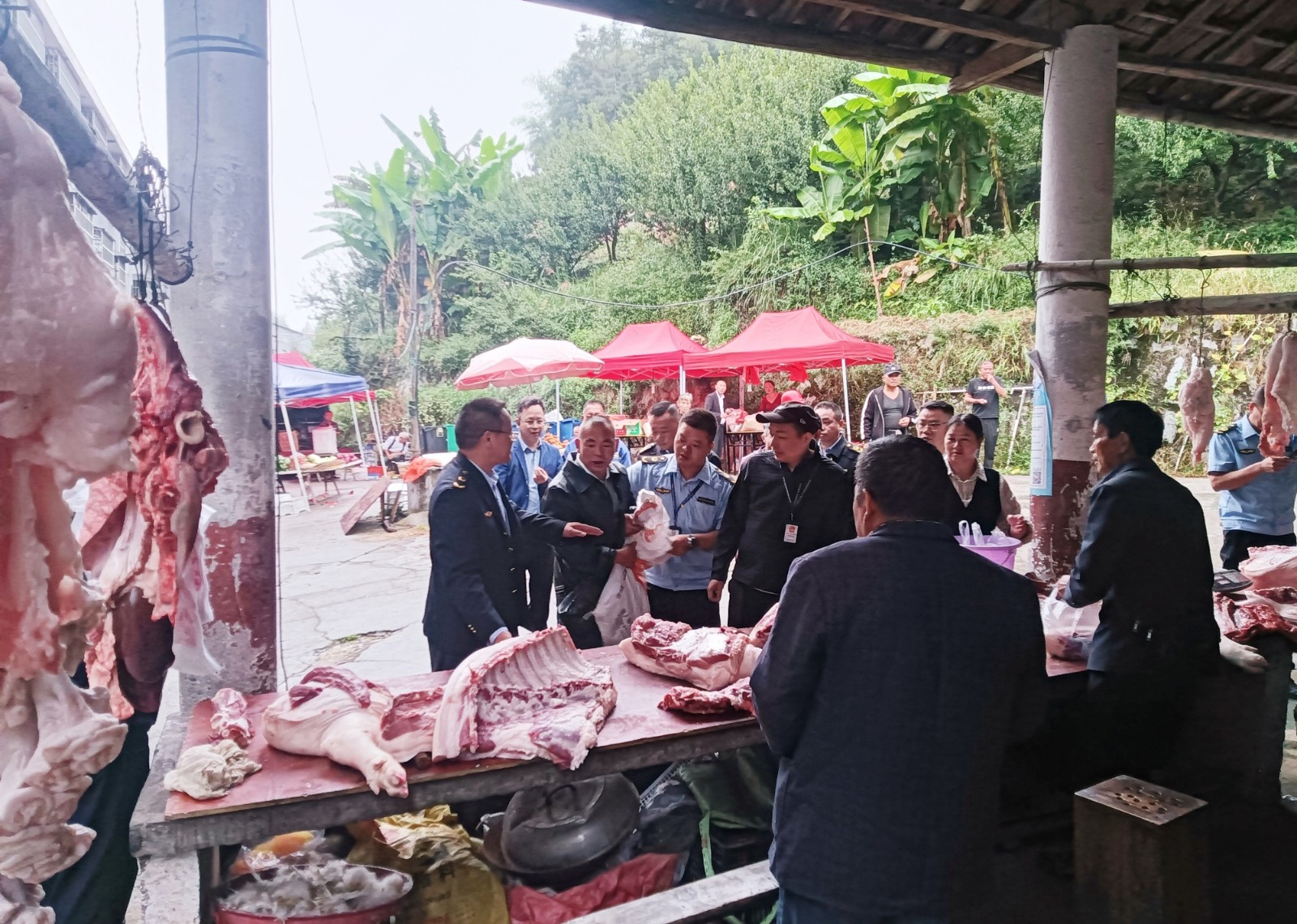 中方县多部门联合开展整治制售假劣肉制品专项行动