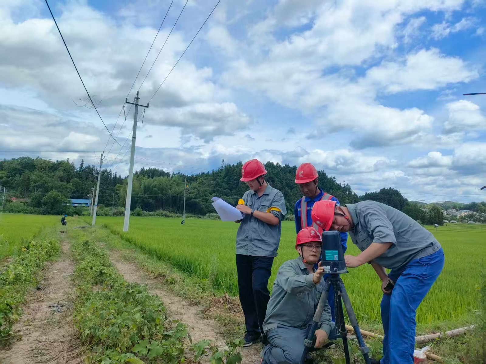国网中方县供电公司：全力推进桐木镇线电网升级改造