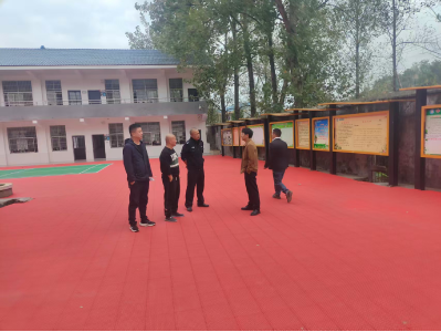 利剑护蕾筑平安 中方县接龙镇多部门联合开展校园霸凌摸排进校园行动​