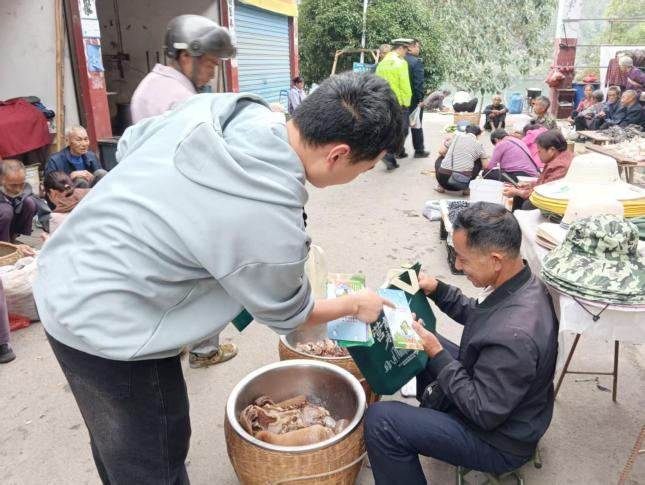 中方县新路河镇：多措并举推动宣传  营造利民法治化营商环境