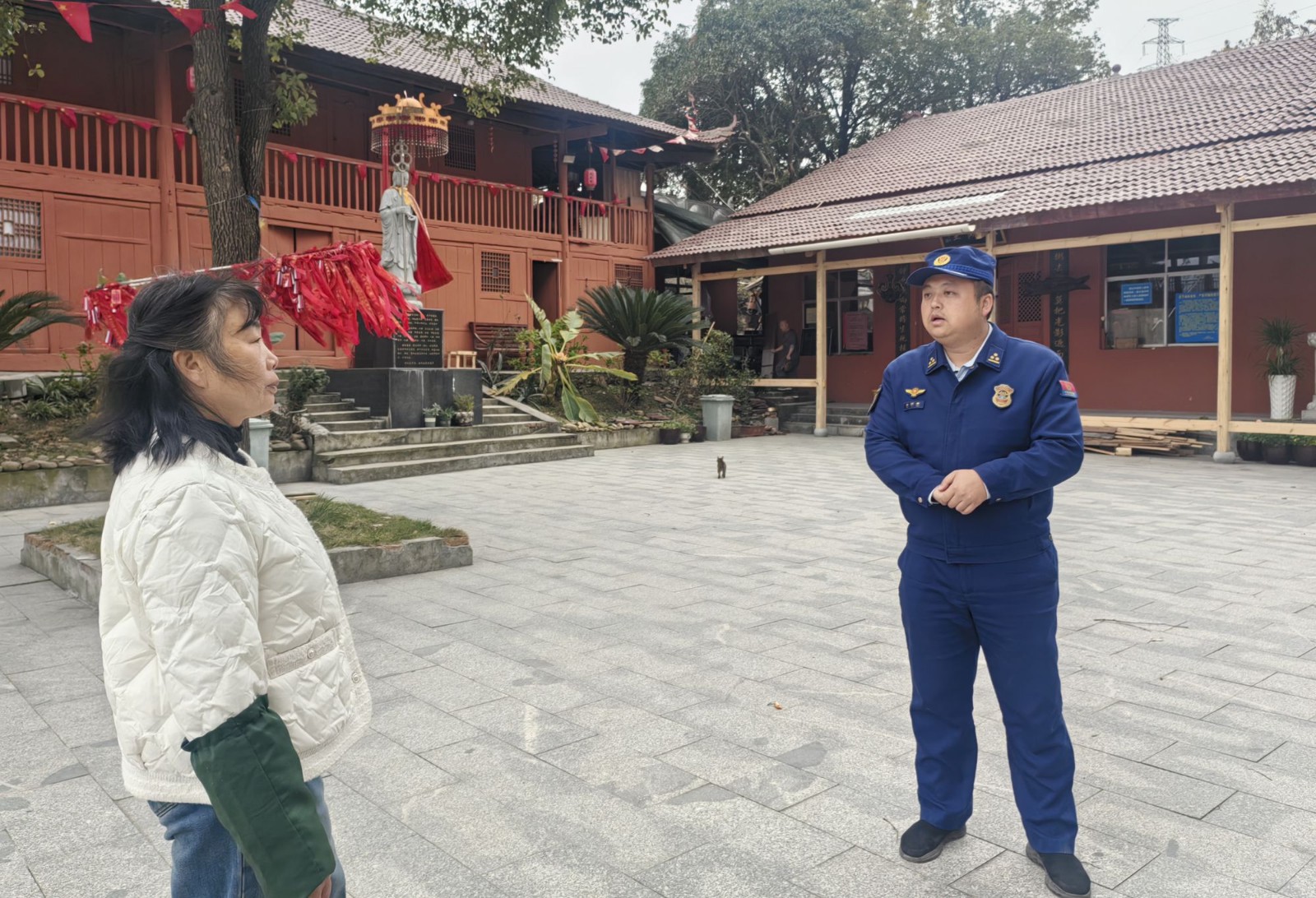 中方县消防救援大队深入宗教场所开展消防检查