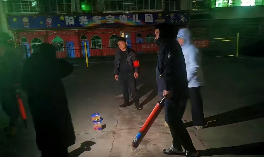 中方县中方镇:镇村干部坚守一线守护万家团圆