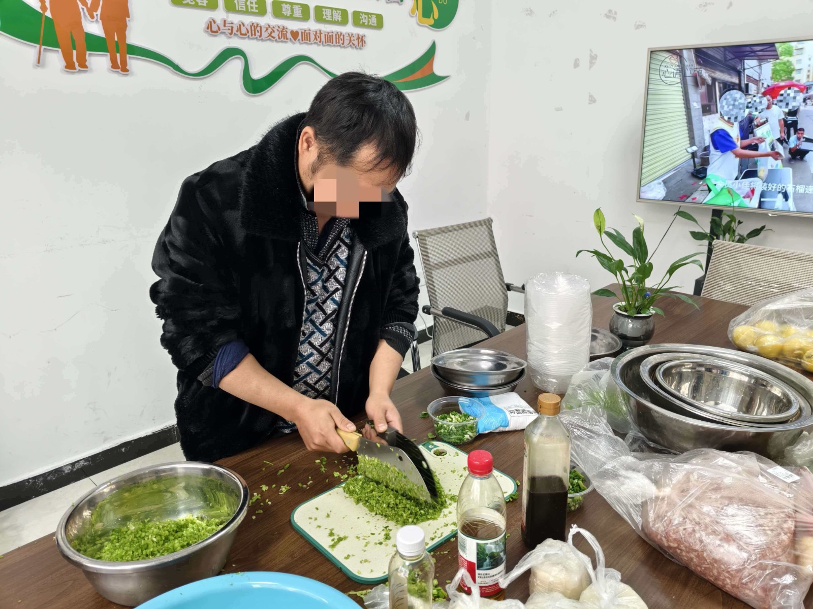 中方县社会工作服务中心：技能点亮生活 温情守护成长