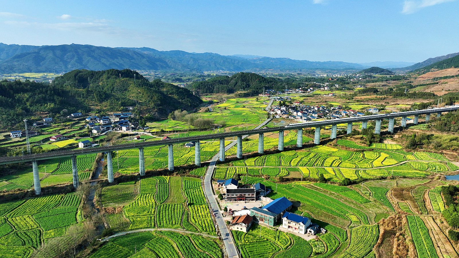 中方：春启铜湾，速达美好！解锁“春天加速度”文旅新体验
