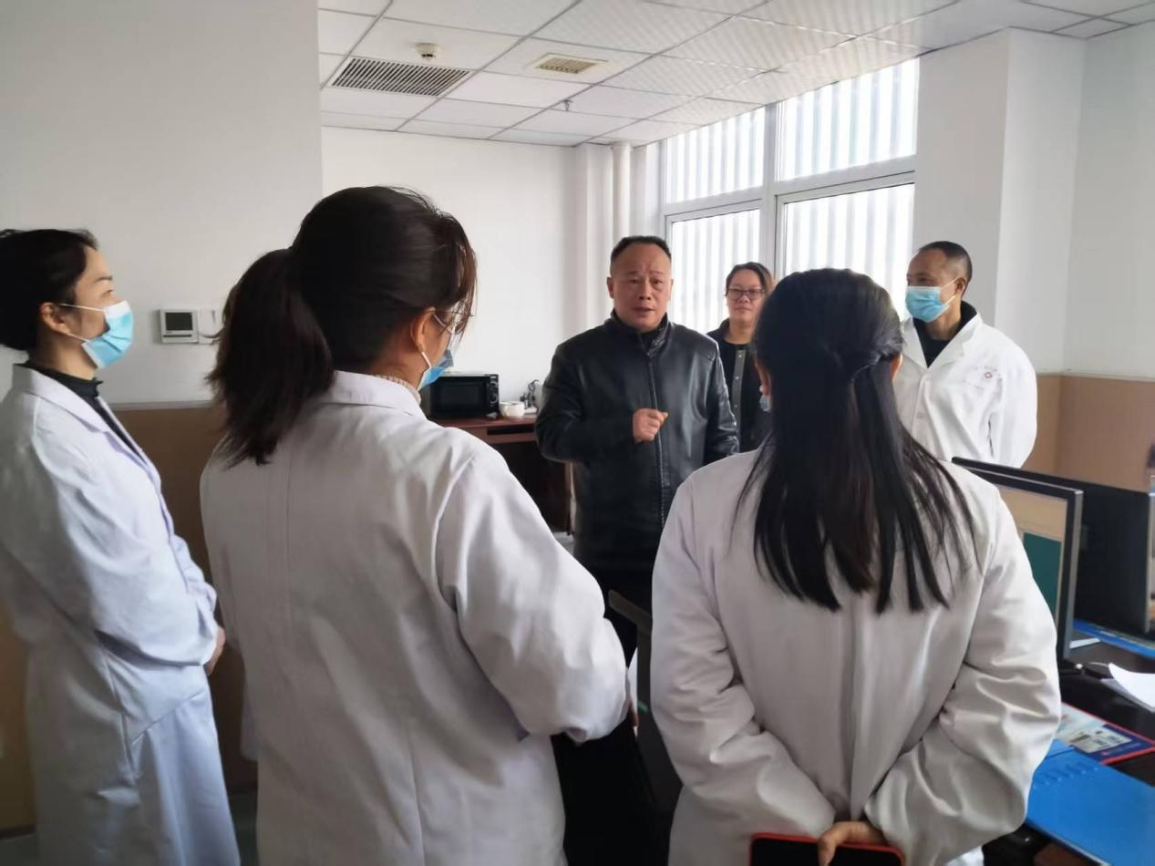 强化药事管理 提升医疗质量——中方县人民医院院领导深入科室督导合理用药工作