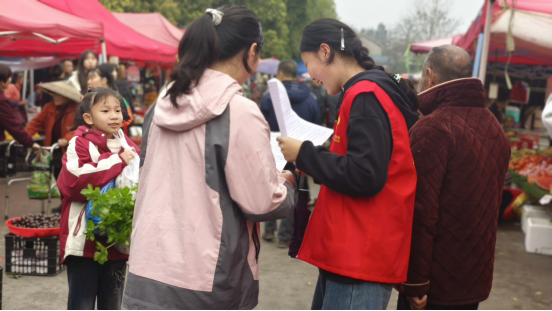 倡导文明祭扫 共筑绿色清明——中方县开展文明祭扫宣传活动