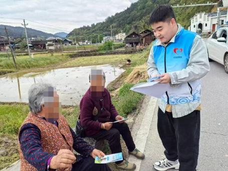 中方县接龙镇民政社工站：开展“乡邻暖心·民政惠民”志愿服务活动