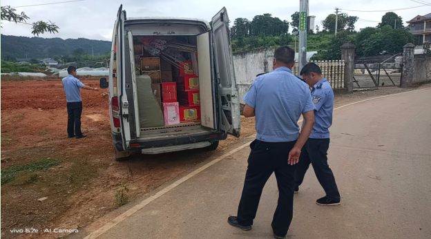 中方县开展“雷霆”行动查处非法运输烟花爆竹案