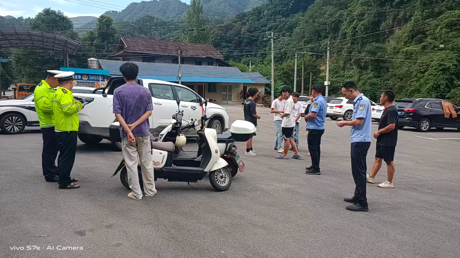 中方县新建镇：严查未成年人违规骑乘 筑牢暑期交通安全防线