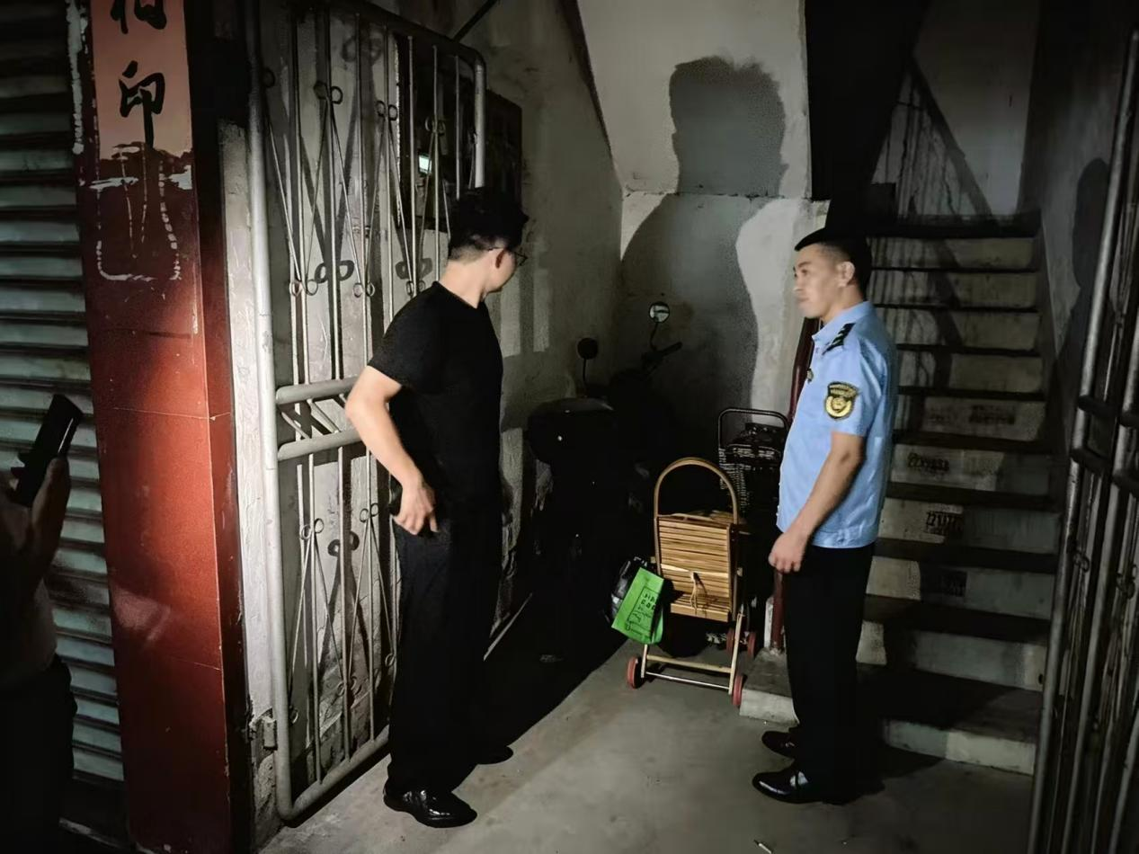 中方县铜湾镇开展夜间消防安全排查