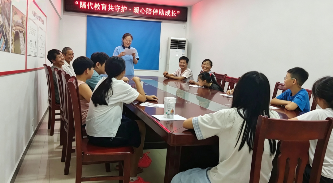 中方县袁家镇民政社工站：隔代教育共守护  暖心陪伴助成长