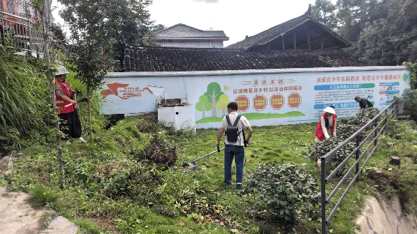 中方县桐木镇楠木铺村：依托党群服务中心阵地 扎实开展人居环境整治行动