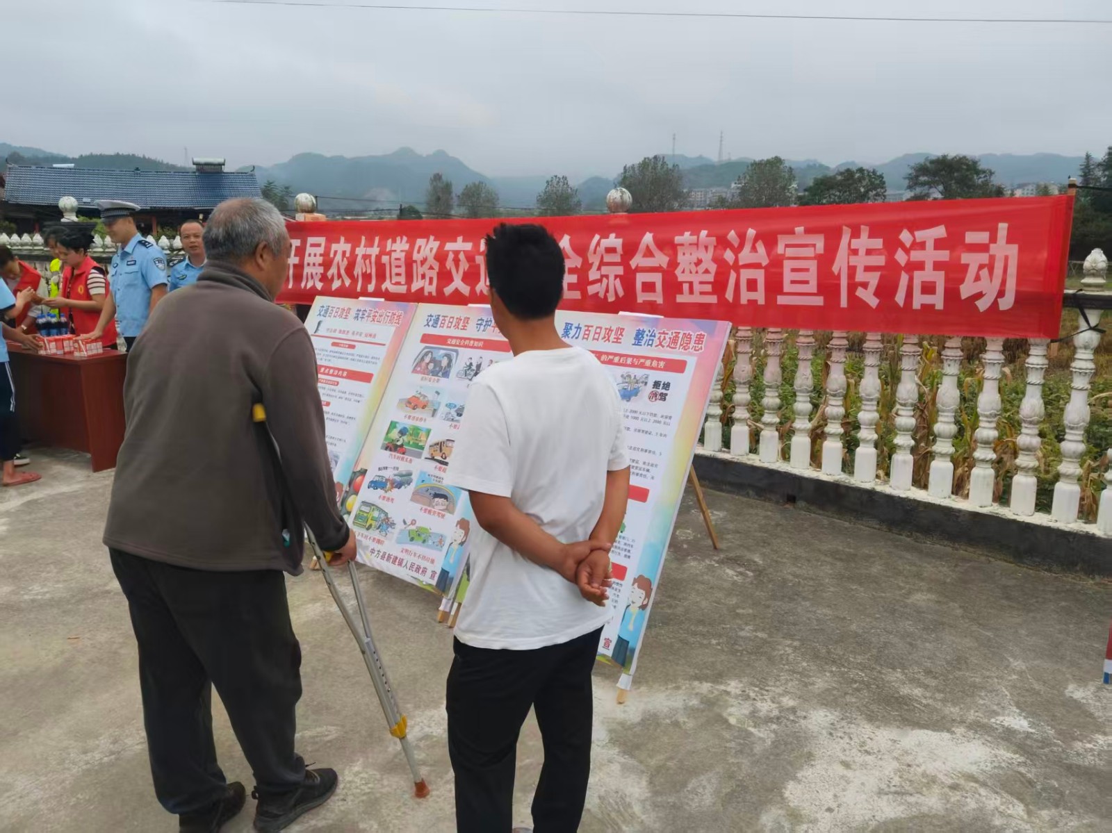 中方县新建镇：护航平安双节 筑牢交通防线